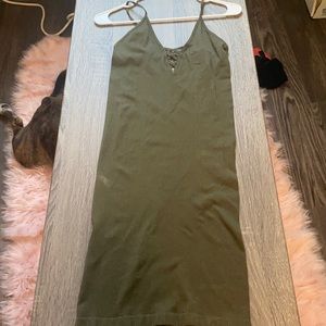 Slim fit mid thigh dress
